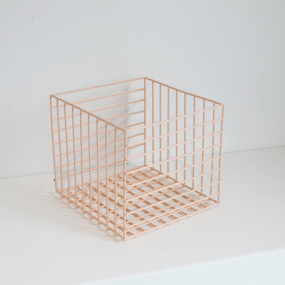 Wire box peach